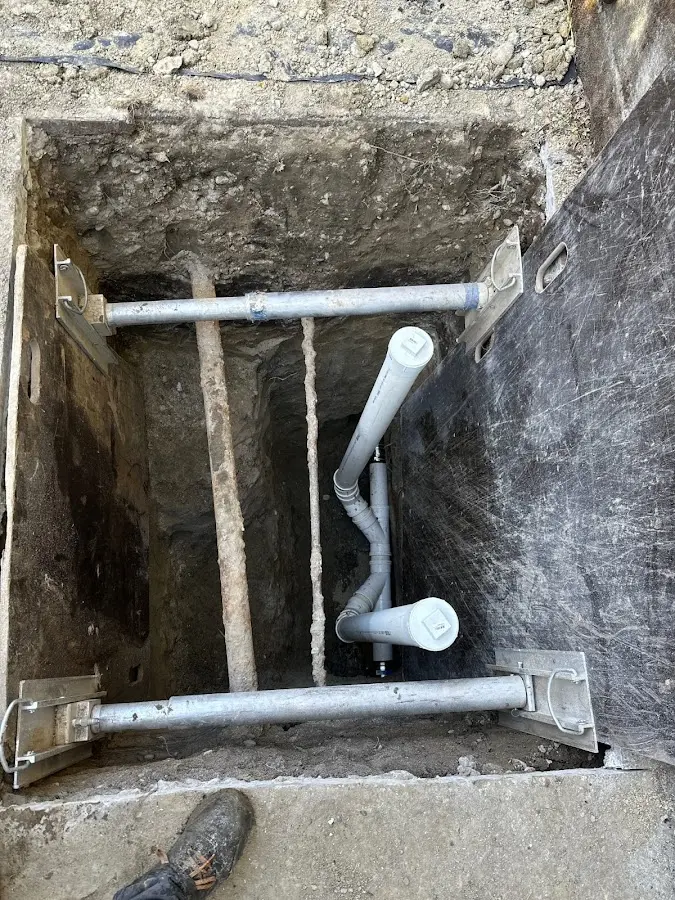 Experienced plumber completing Gas Line Repair work in Terrell